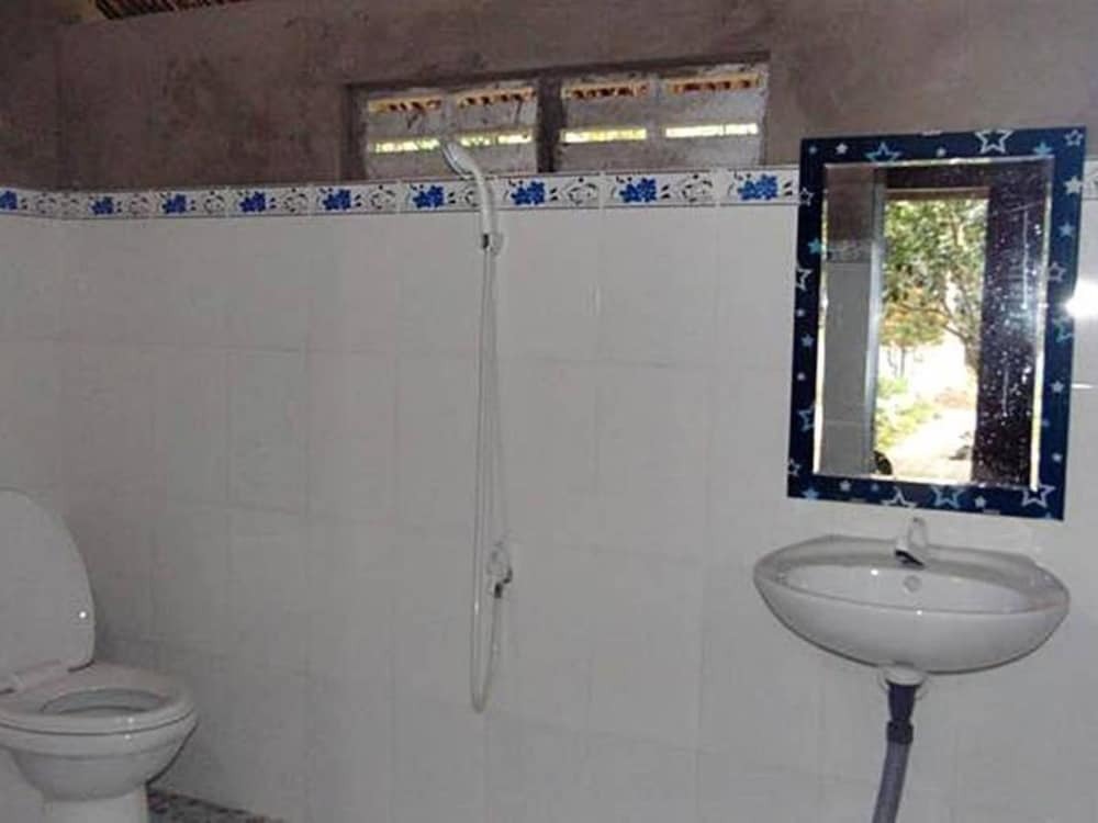 Бенче: Peaceful Homestay in the Middle of Fruit Garden - Rooms With Private Toilets