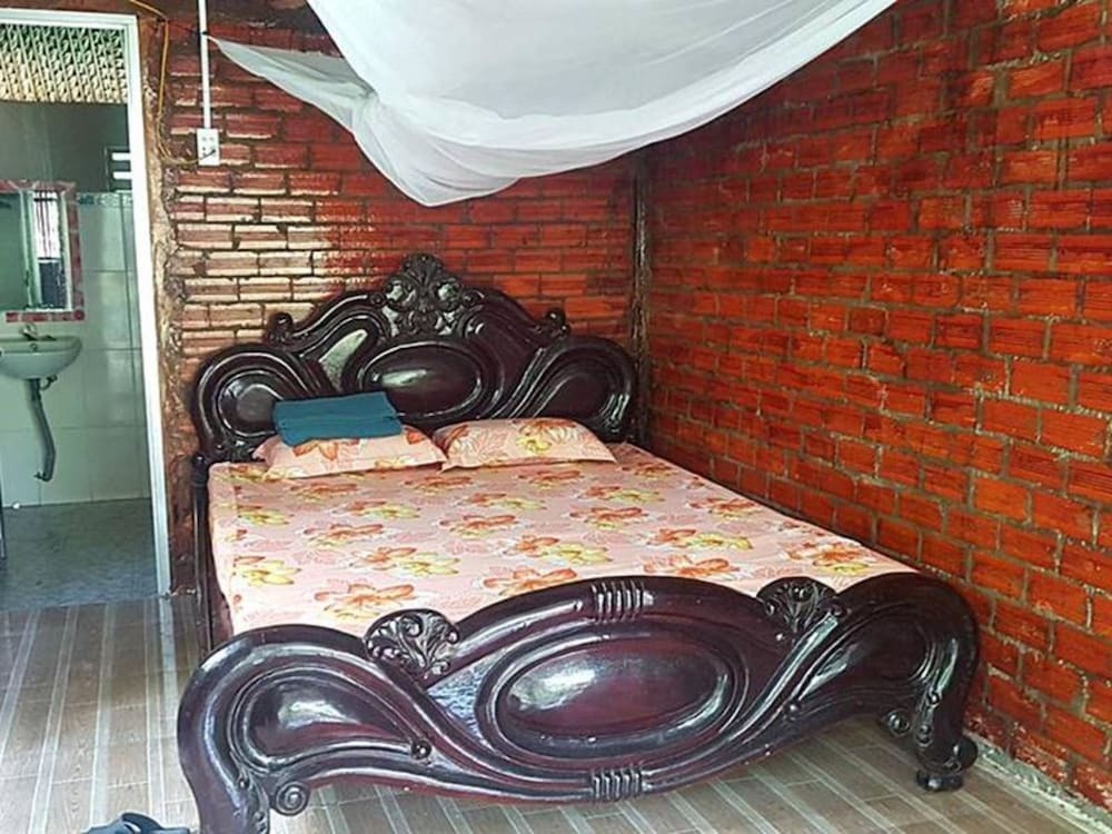 Бенче: Peaceful Homestay in the Middle of Fruit Garden - Rooms With Private Toilets