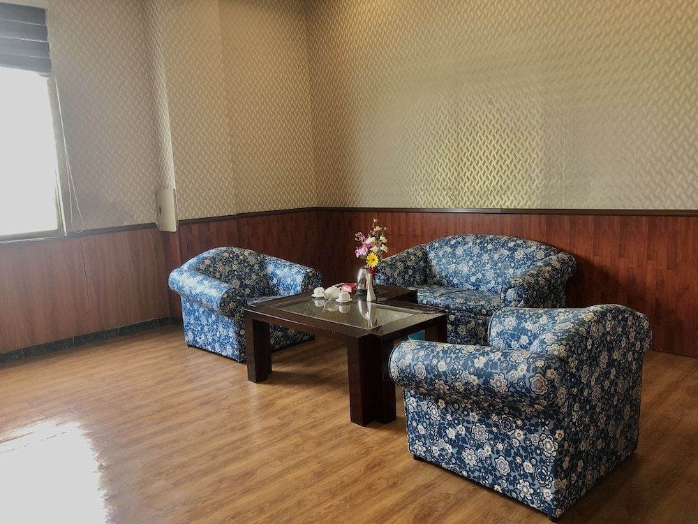 Тхузаумот: Thang Loi Hotel