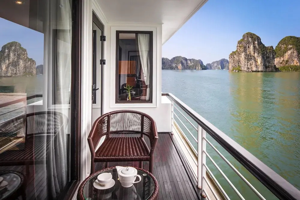 Халонг: Ambassador Cruise Halong Bay