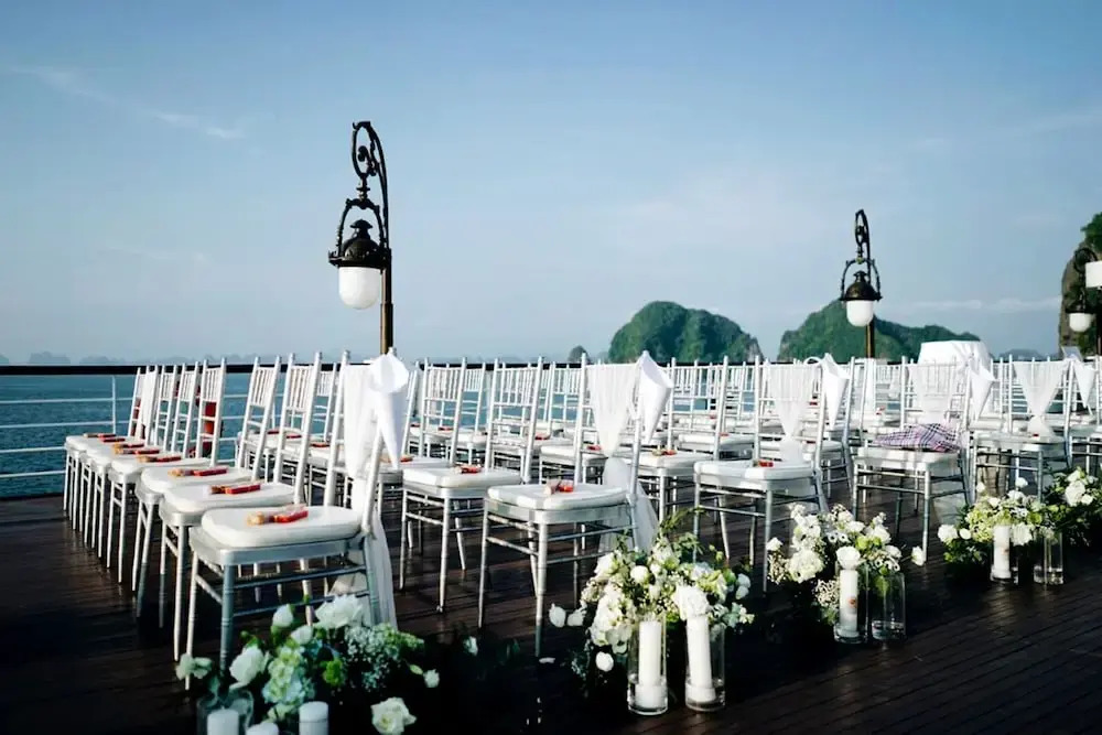 Халонг: Ambassador Cruise Halong Bay