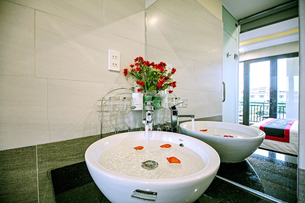 Хойан: Hoi An Riverland Villa