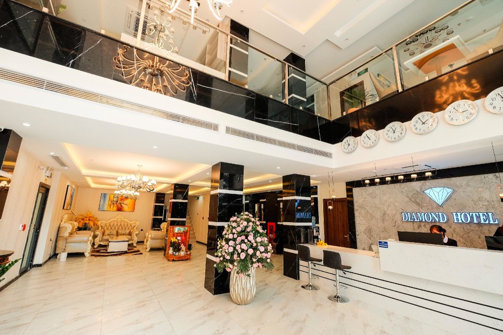 Тхузаумот: Diamond Hotel
