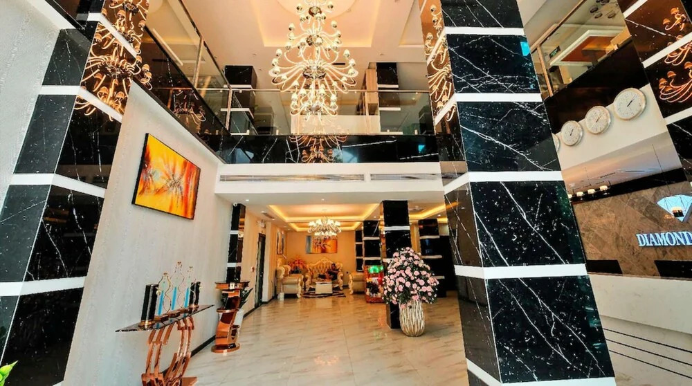 Тхузаумот: Diamond Hotel