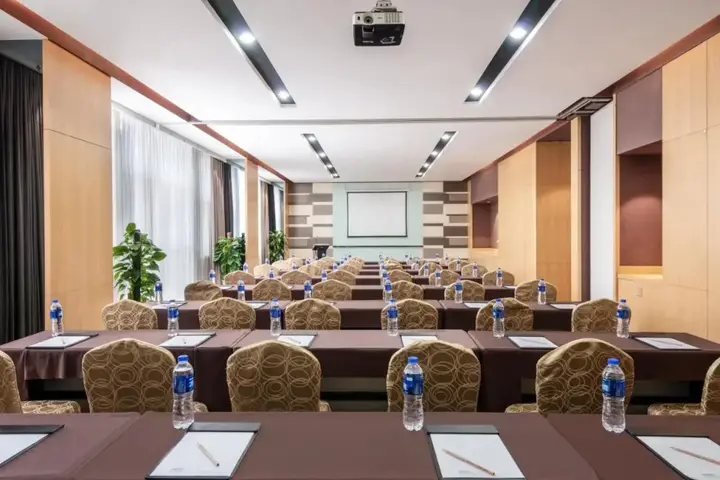 Шанхай: Holiday Inn Express Shanghai New Jinqiao by IHG