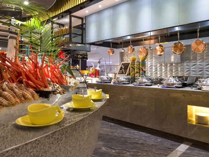 Яньтай: Pullman Yantai Center