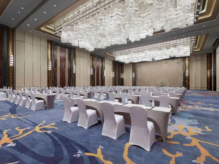 Яньтай: Pullman Yantai Center