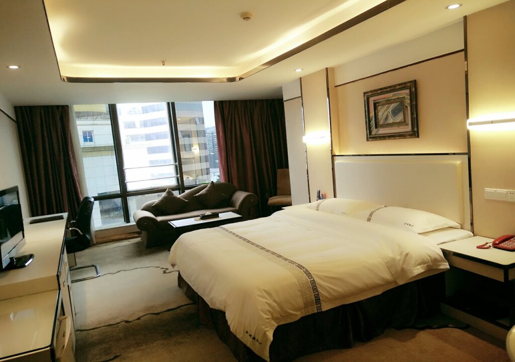 Jin Yu Hotel (Zhuhai Gongbei Port Pedestrian Street) — фото 1