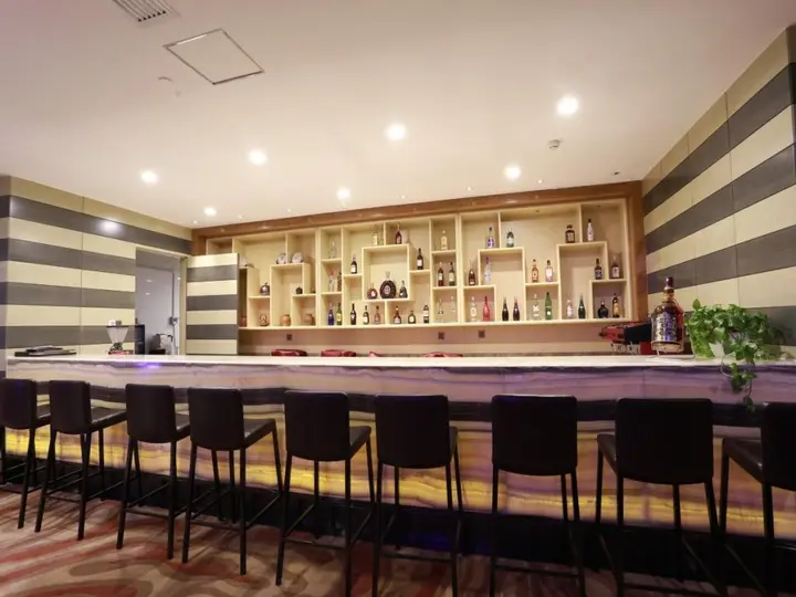 Пекин: 北京骏马国际酒店