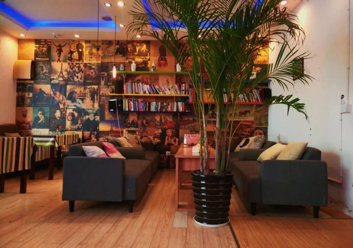 Хуаншань: Cather Of The Light Youth Hostel