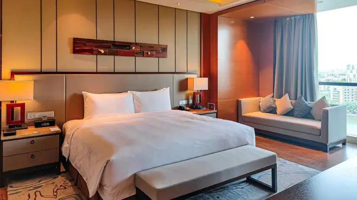 Янгиианг: HUALUXE Hotels & Resorts Yangjiang City Center by IHG