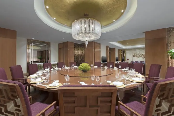 Ухань: Sheraton Grand Wuhan Hankou Hotel