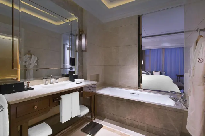 Ухань: Sheraton Grand Wuhan Hankou Hotel