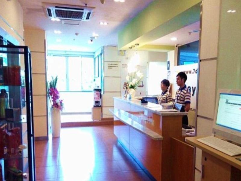 Чэнду: 7 Days Inn Chengdu Tongjin Bridge Branch