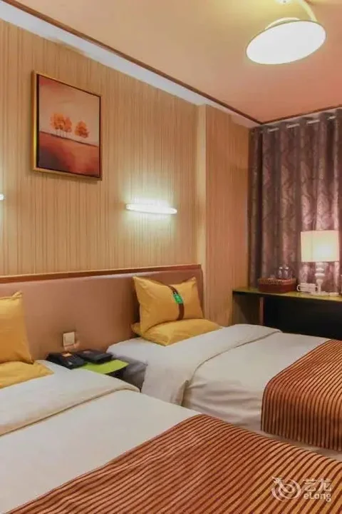 Уху: 7 Days Inn Wuhu Jiaxinmao Square