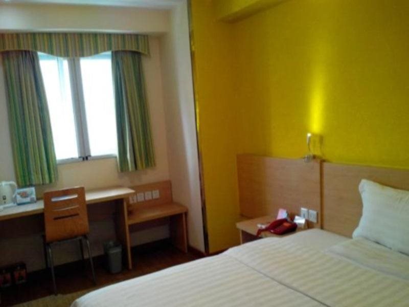 Чэнду: 7Days Inn Chengdu Xindu Baoguang Temple
