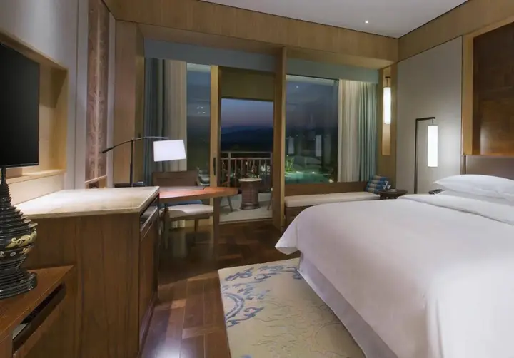 Цзинхун: Sheraton Grand Xishuangbanna Hotel