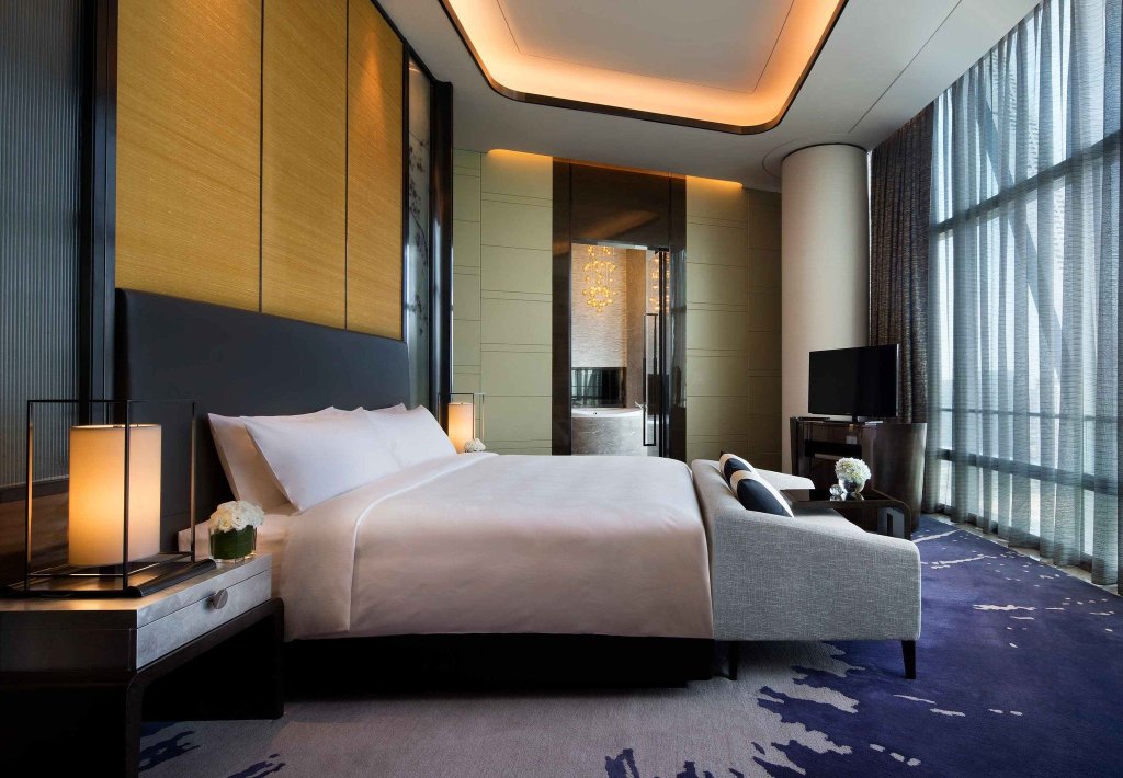 Шэньчжэнь: JW Marriott Hotel Shenzhen Bao'an