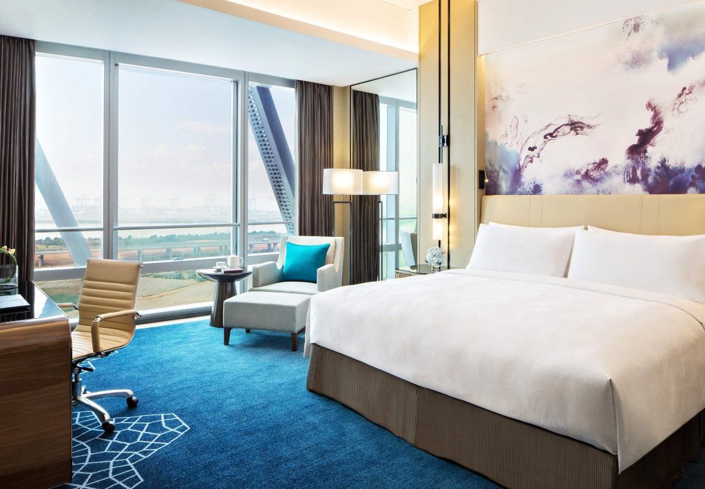 Шэньчжэнь: JW Marriott Hotel Shenzhen Bao'an