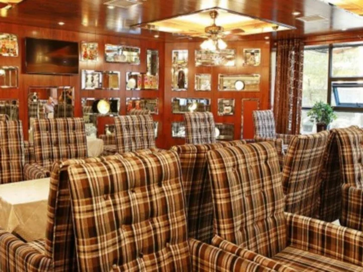 Урумчи: Yi Jia Ming Ren Hotel