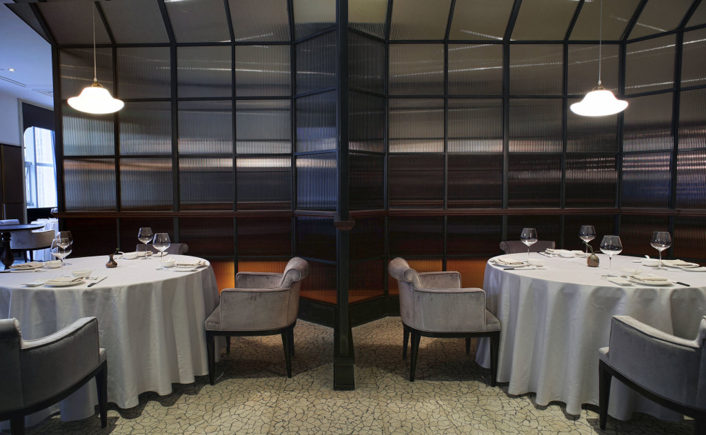 Чунцин: The Lotus Hotel Chongqing