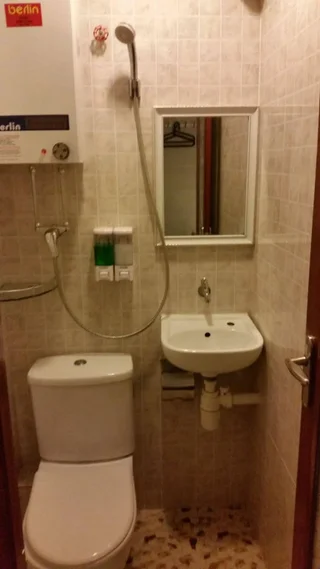Гонконг: Cebu Inn