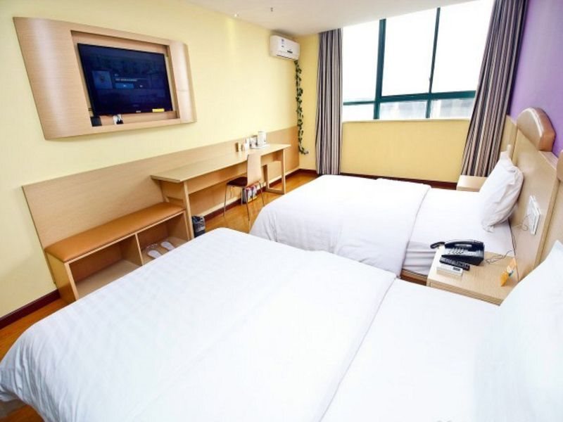 Сиань: 7 Days Inn Xian West Changan Street University City