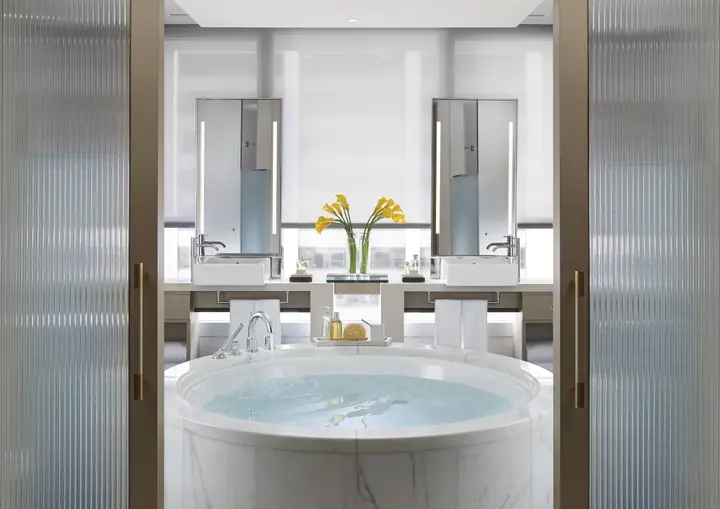 Гонконг: The Landmark Mandarin Oriental, Hong Kong