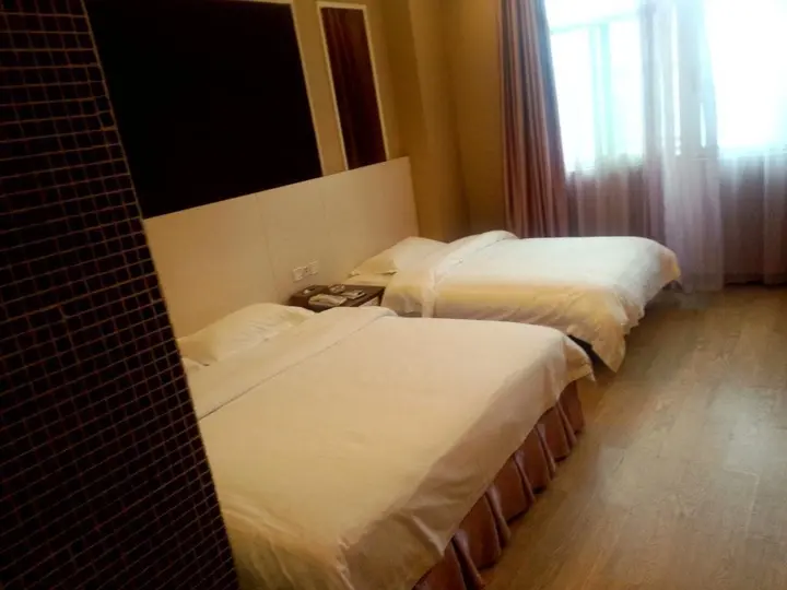 Дунгуань: Yu Hu Chun Chain Business Hotel