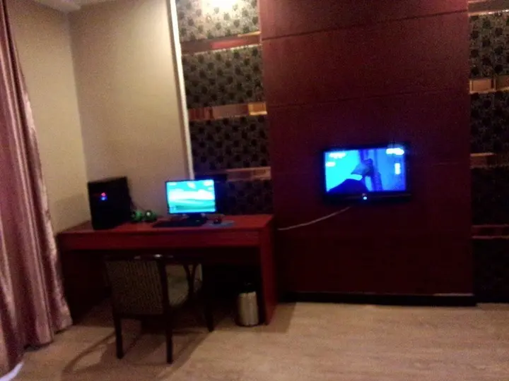 Дунгуань: Yu Hu Chun Chain Business Hotel