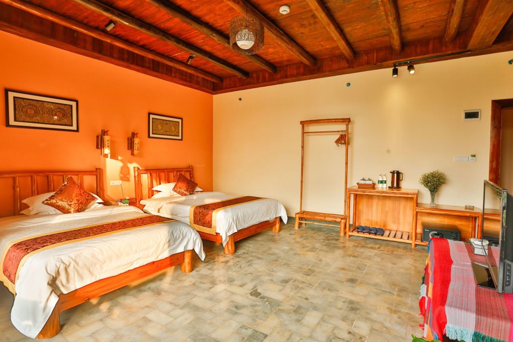 Яншо: Yangshuo River Lodge