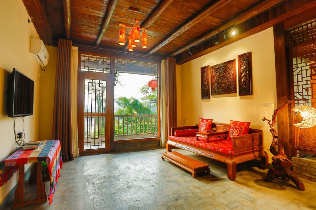 Яншо: Yangshuo River Lodge