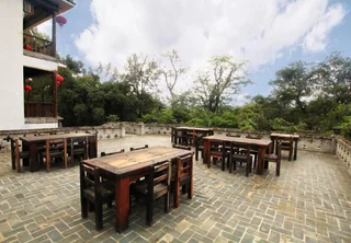 Яншо: Yangshuo River Lodge