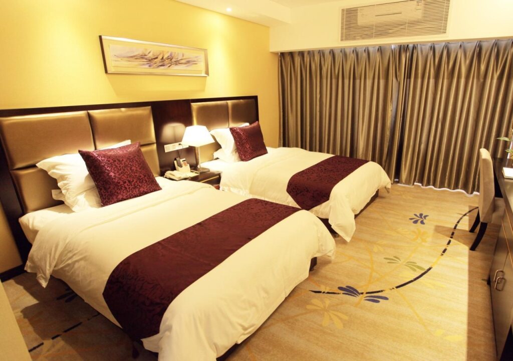 Чэнду: YJ International Hotel