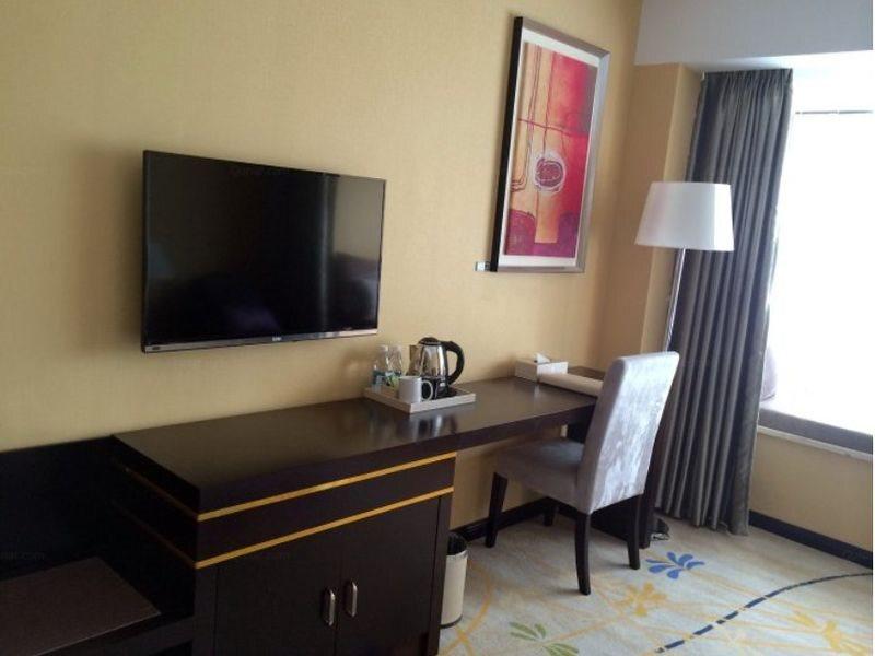 Чэнду: YJ International Hotel