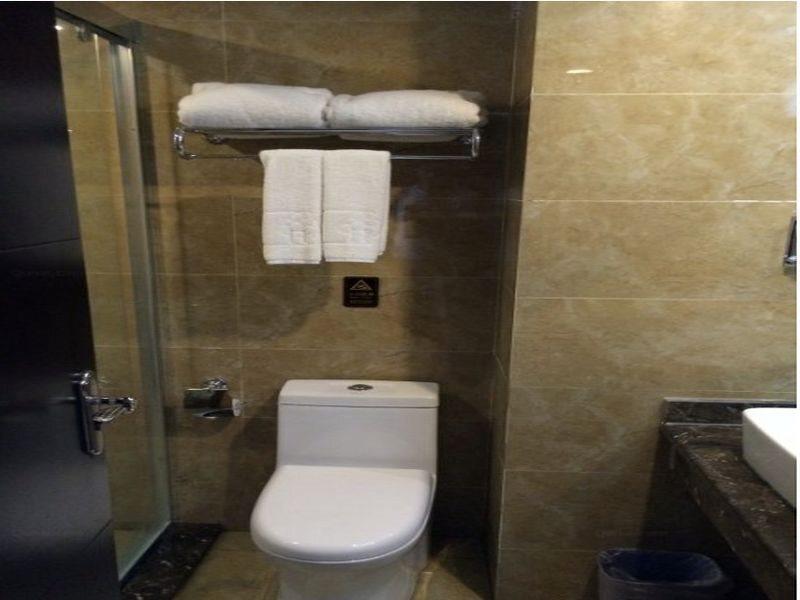 Чэнду: YJ International Hotel