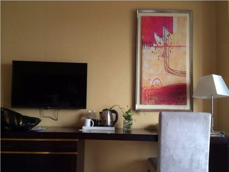 Чэнду: YJ International Hotel