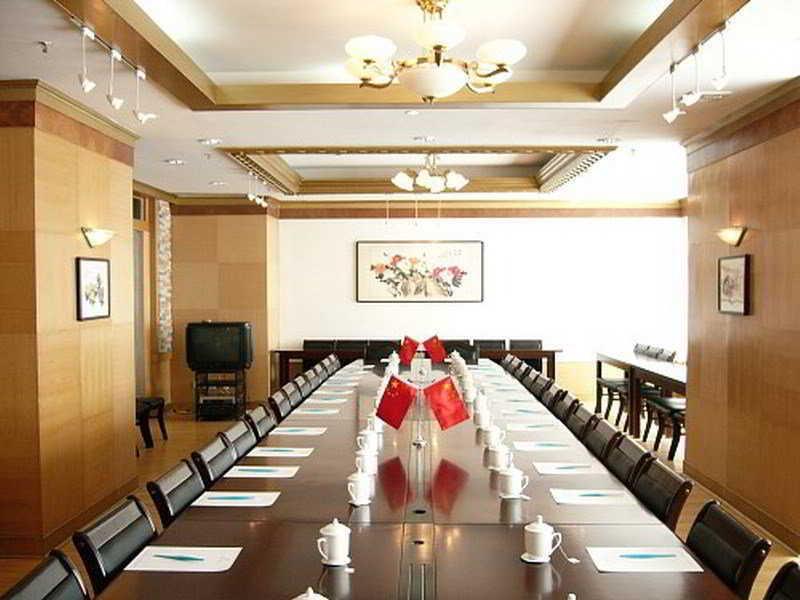 Циндао: Qingdao Donghai Hotel