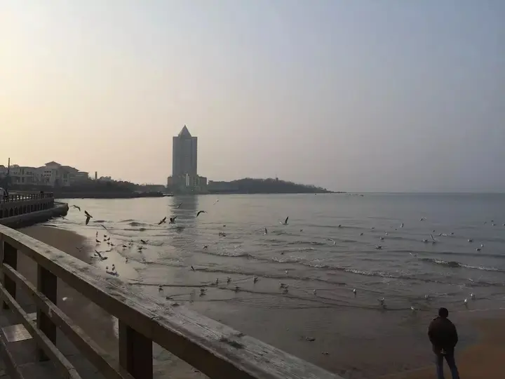 Циндао: Qingdao Donghai Hotel