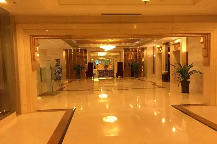 Chengdu Xinliang Hotel — фото 2
