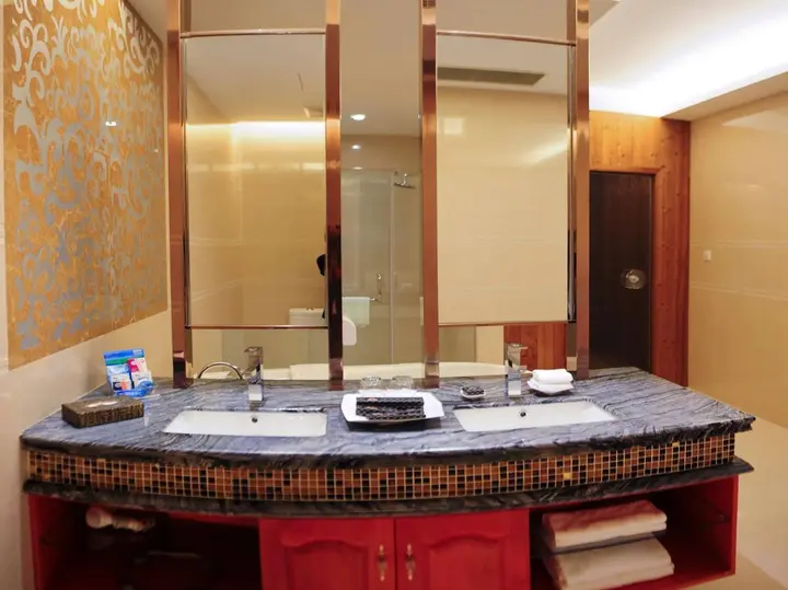 Шанхай: voco Shanghai Hongqiao Hub by IHG