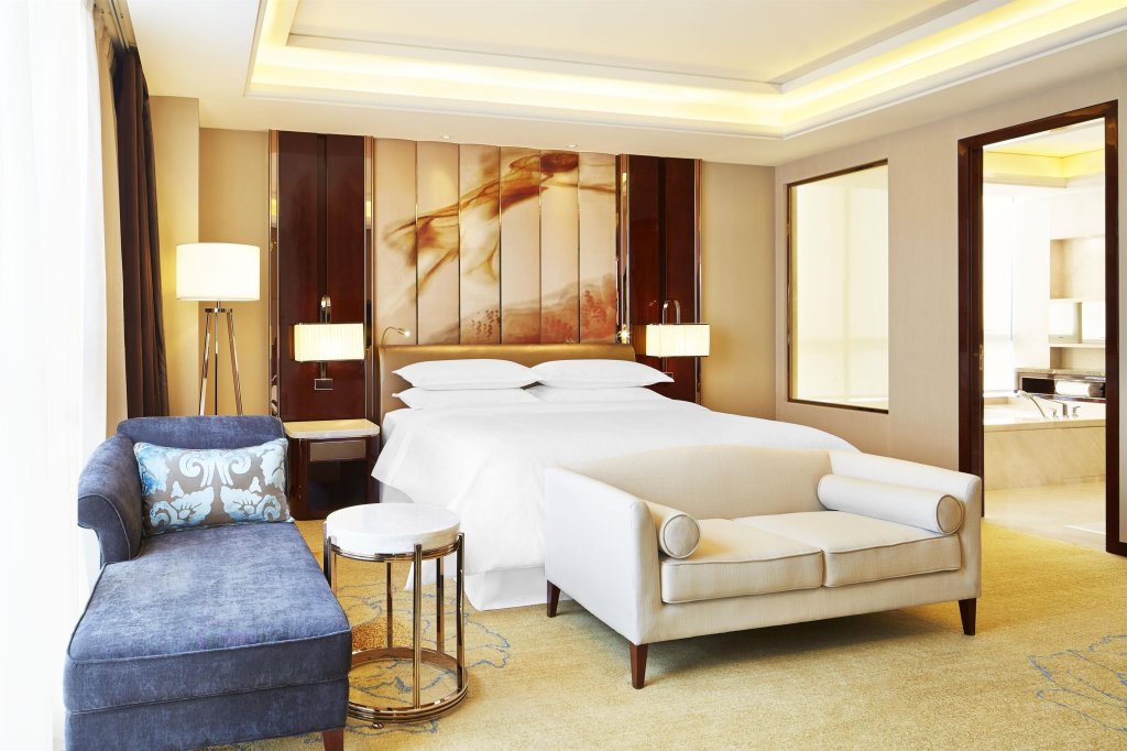 Чжэнчжоу: Sheraton Grand Zhengzhou Hotel