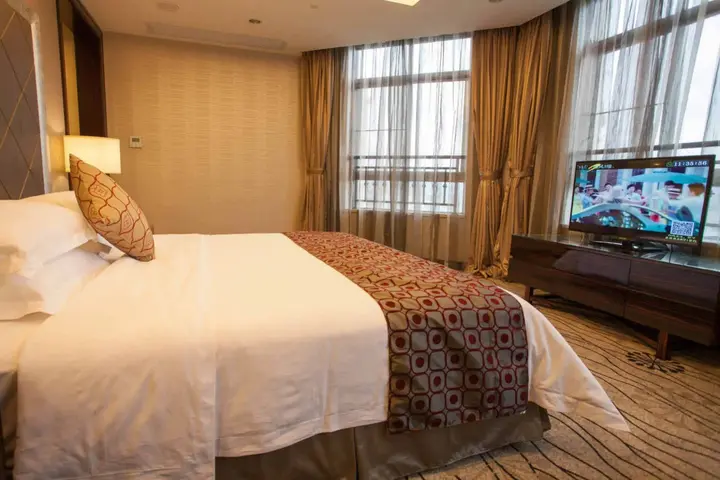 Шаогуань: Country Garden Sun City Phoenix Hotel
