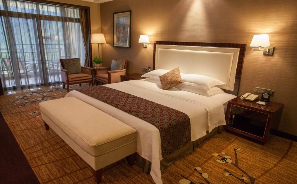 Шаогуань: Country Garden Sun City Phoenix Hotel