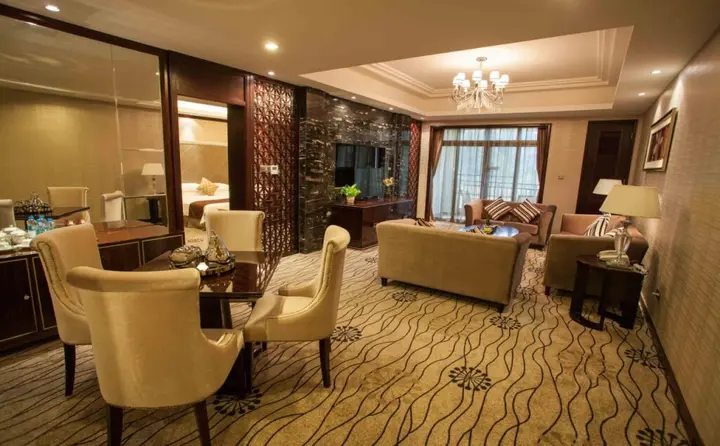Шаогуань: Country Garden Sun City Phoenix Hotel