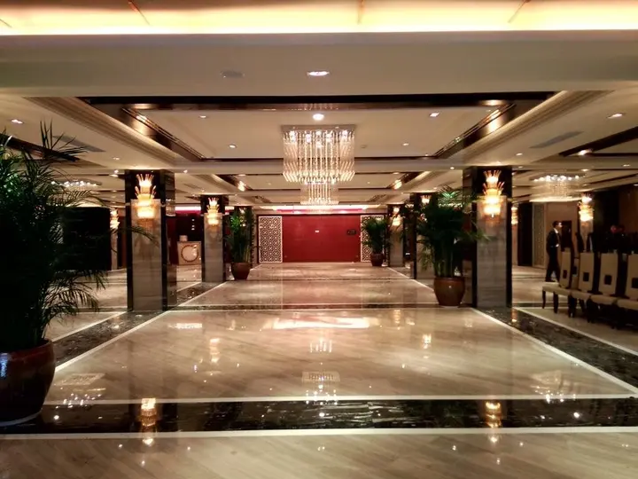 Шаогуань: Country Garden Sun City Phoenix Hotel