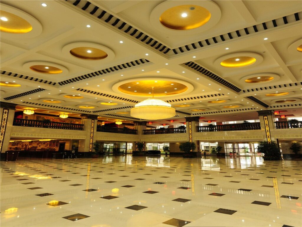 Куньмин: Yinruilin International Hotel