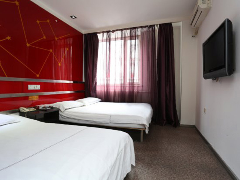 Харбин: JI Hotel