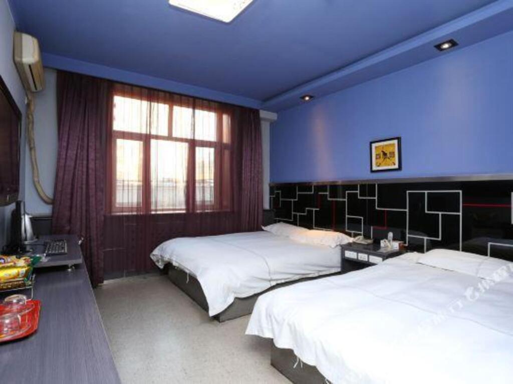 Харбин: Xilong Hotel