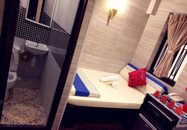 Гонконг: Dhillon Hotel - Hostel